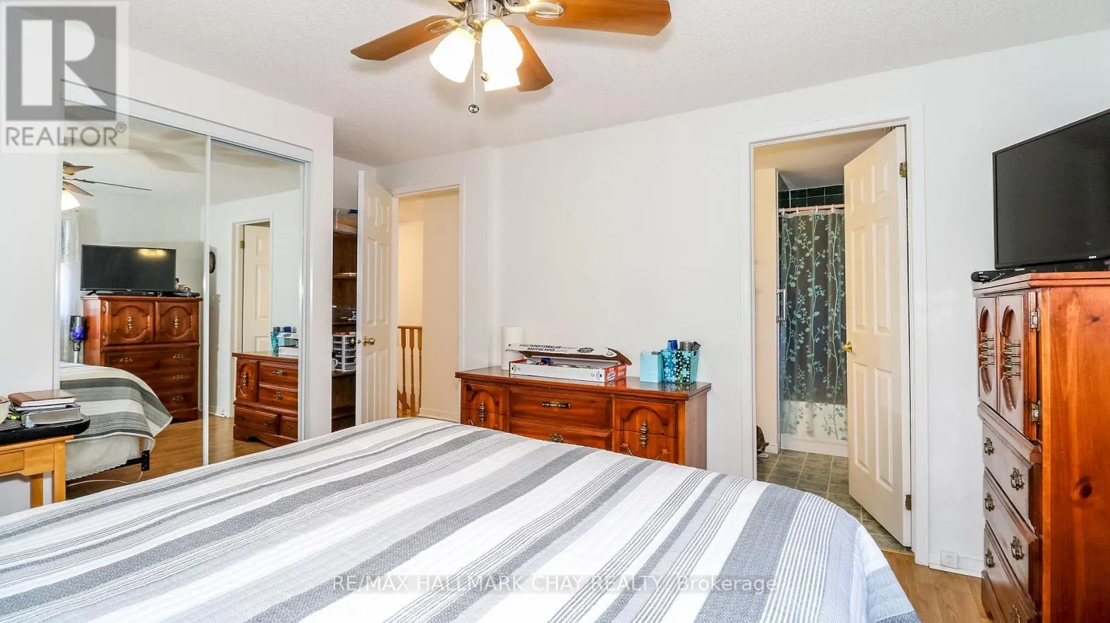 4 HERSEY CRESCENT