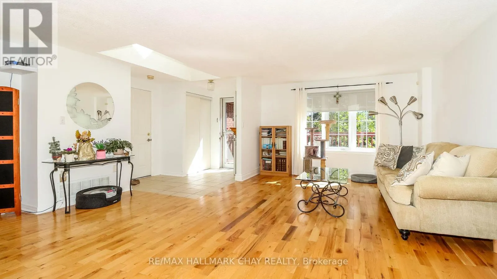 4 HERSEY CRESCENT