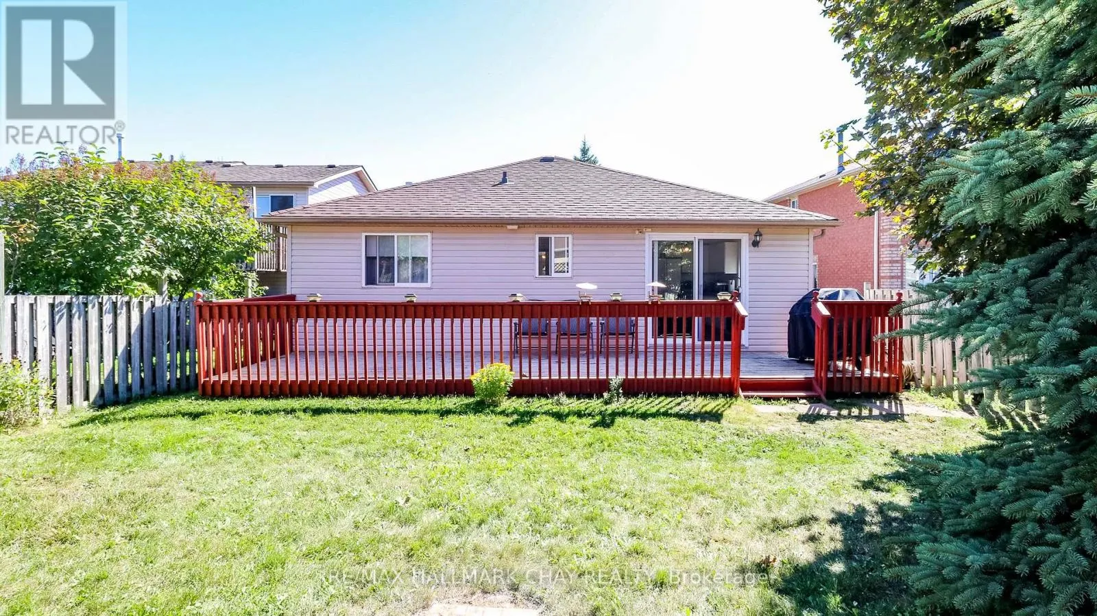 4 HERSEY CRESCENT