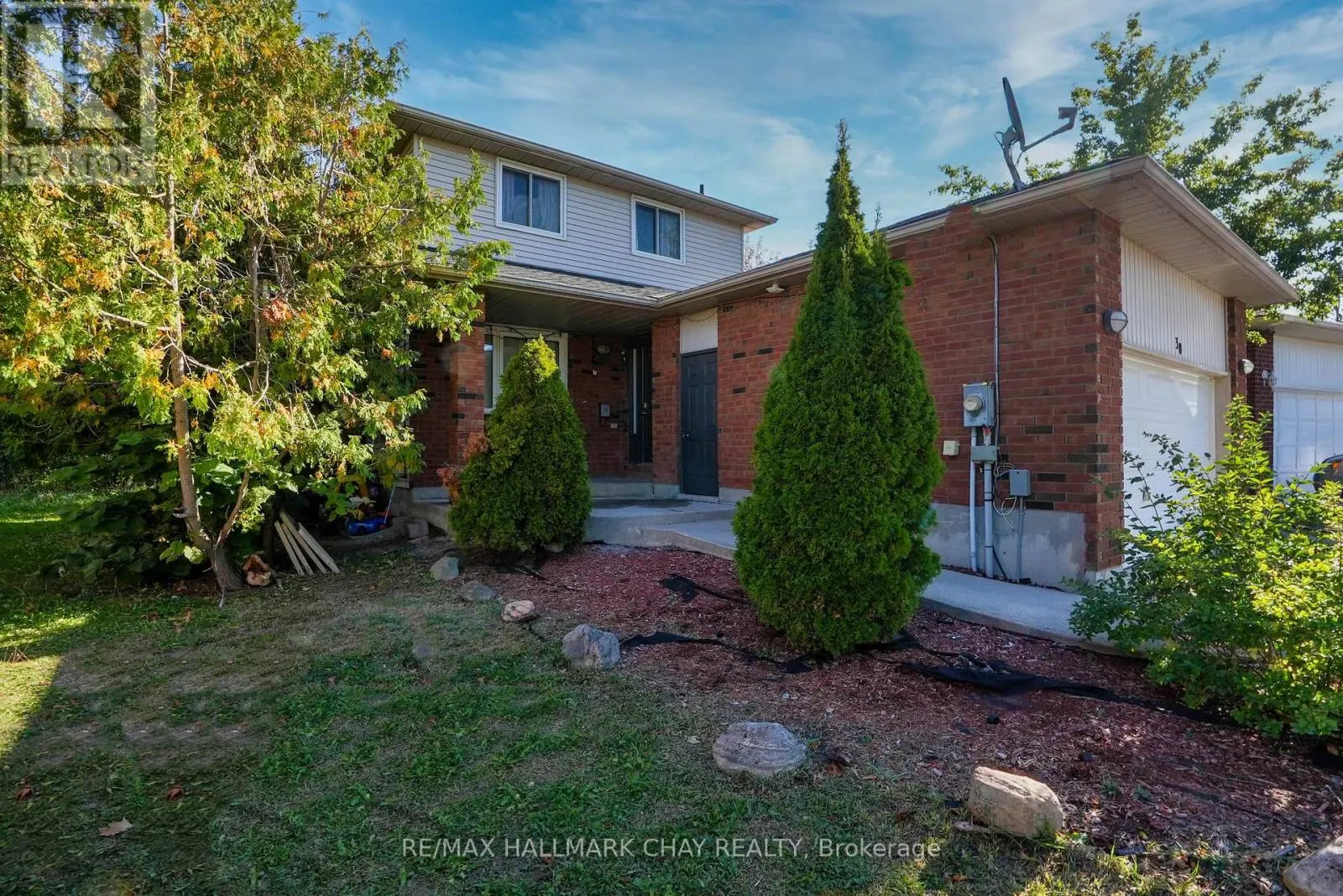 30 ROSENFELD DRIVE