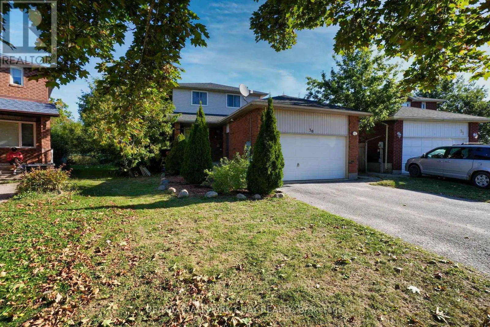 30 ROSENFELD DRIVE