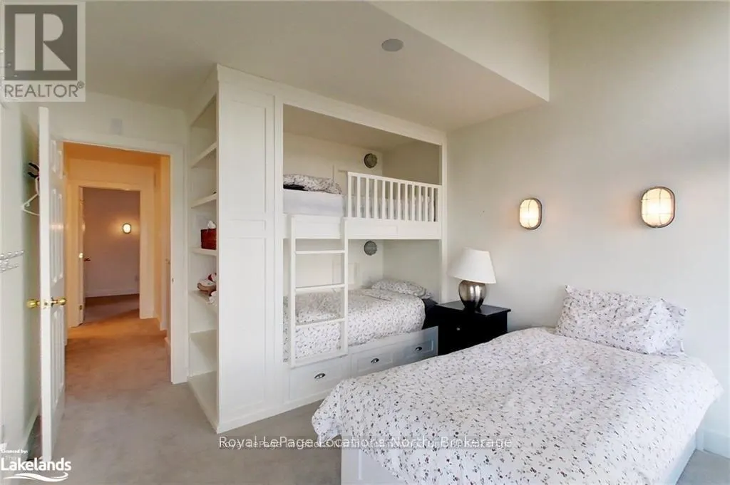 872 SUNCREST CIRCLE