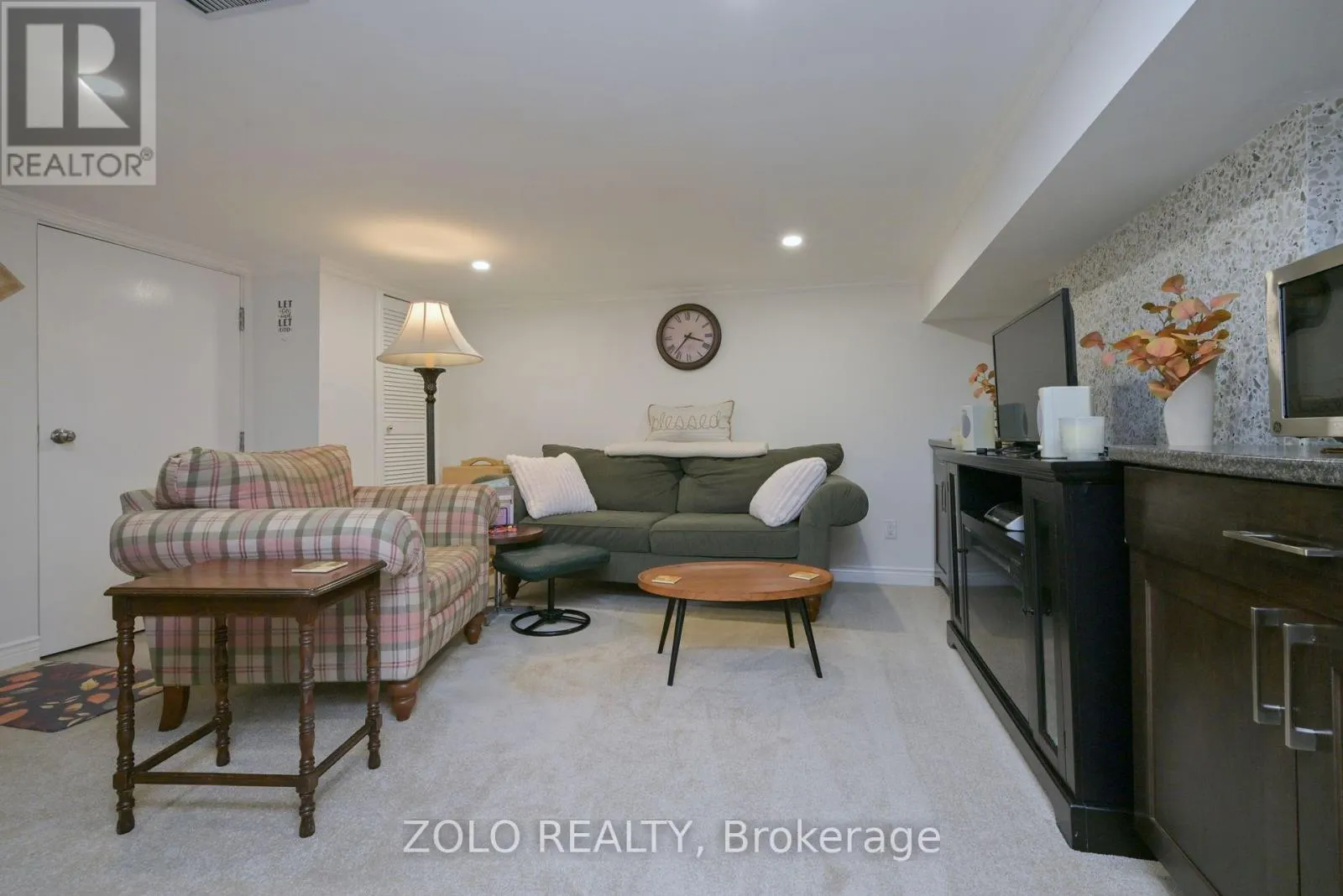 2038 SNOW VALLEY ROAD