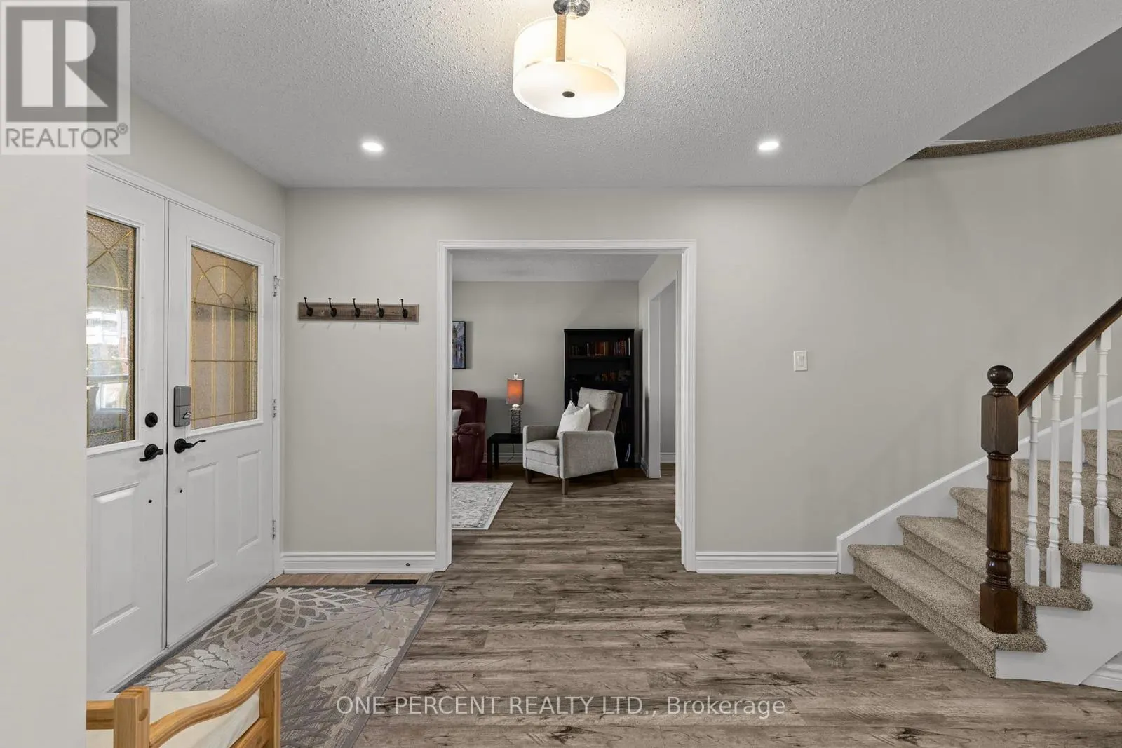 21 BRANDON CRESCENT