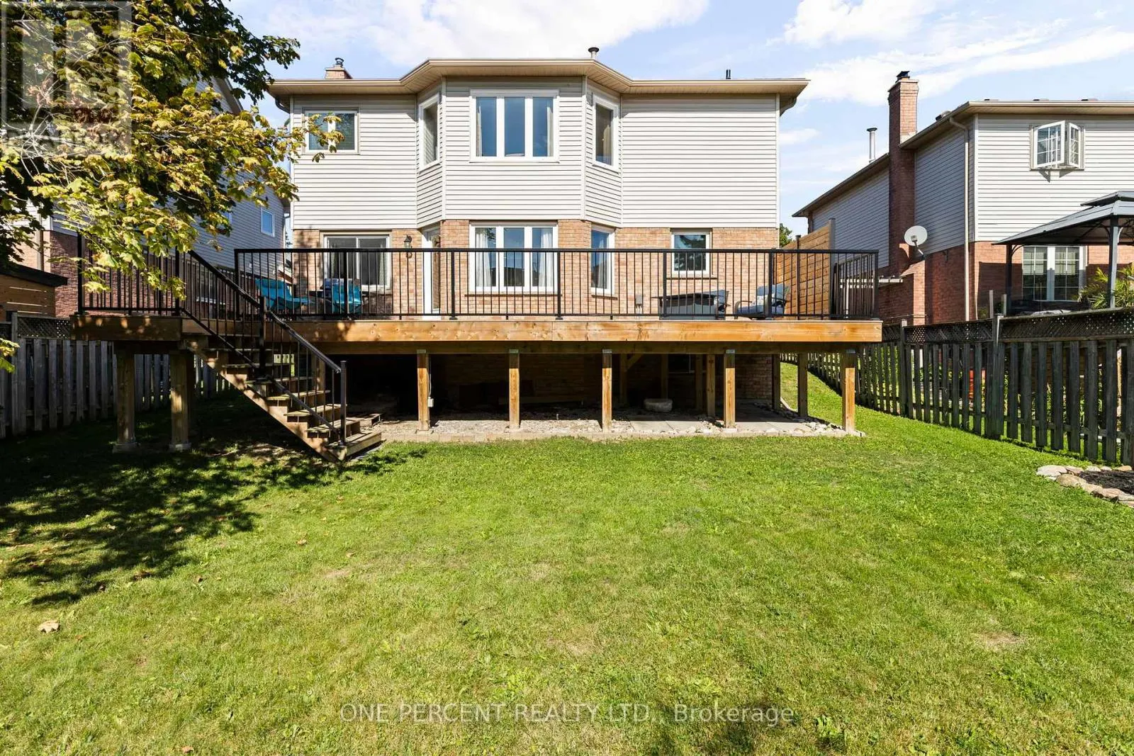 21 BRANDON CRESCENT