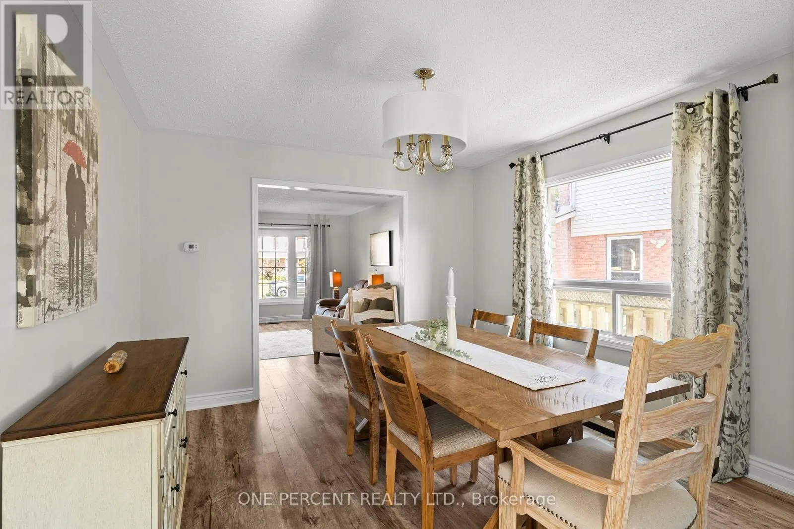 21 BRANDON CRESCENT