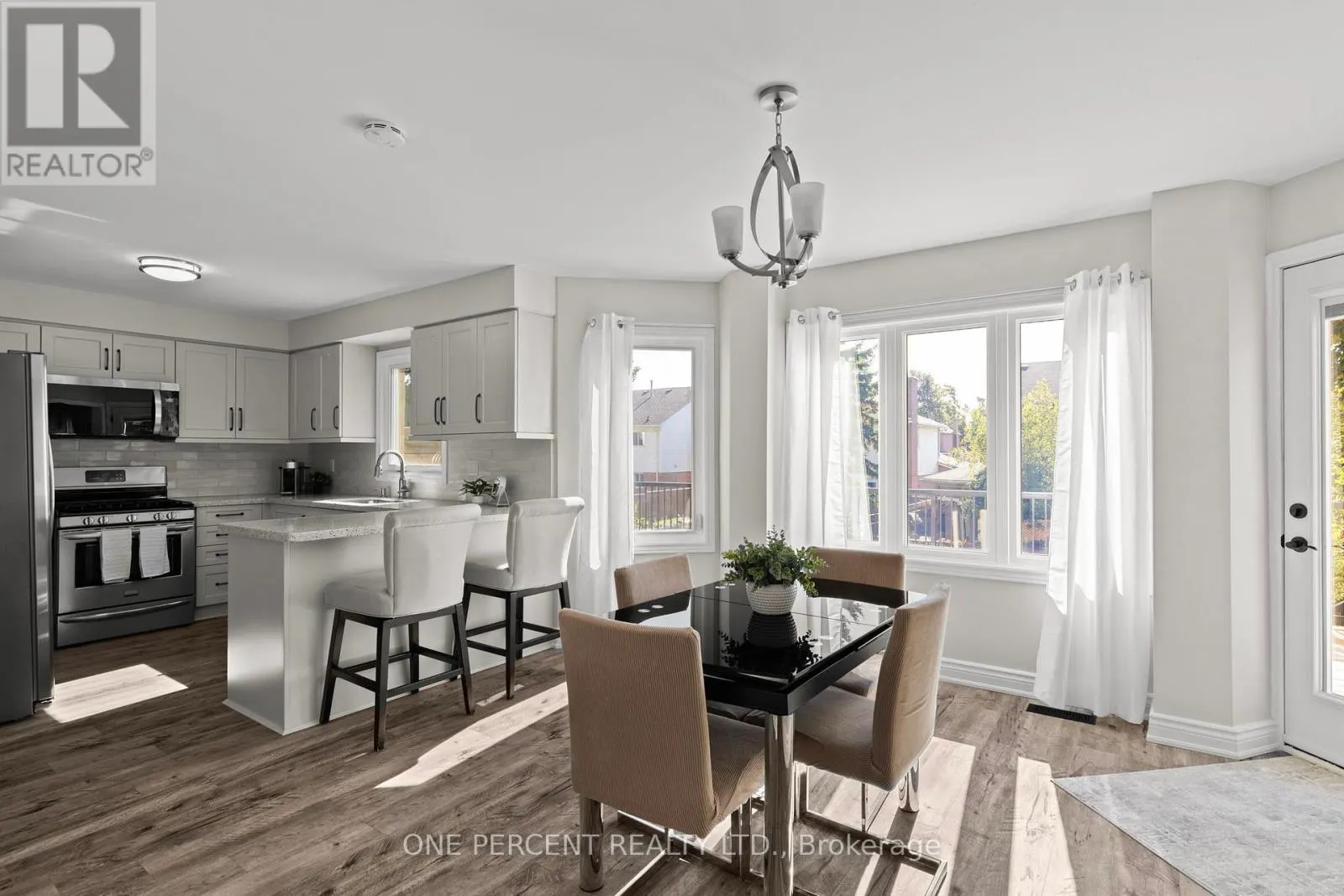 21 BRANDON CRESCENT