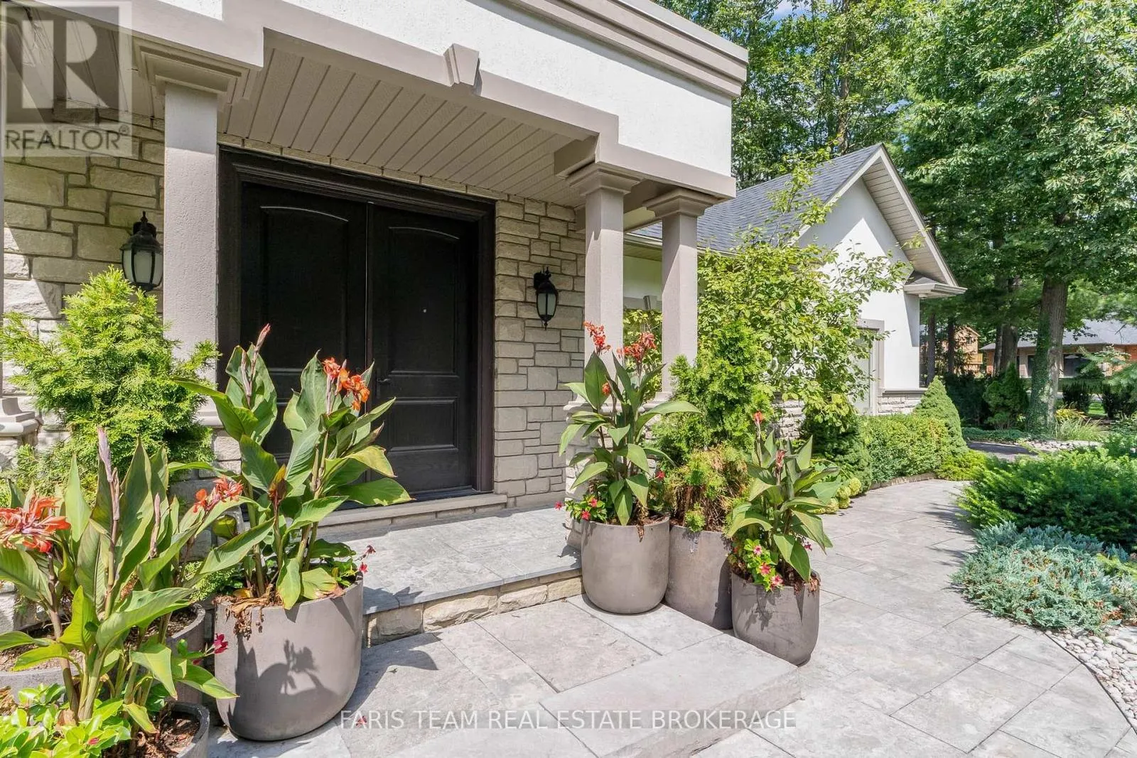 6 GEORGINA DRIVE