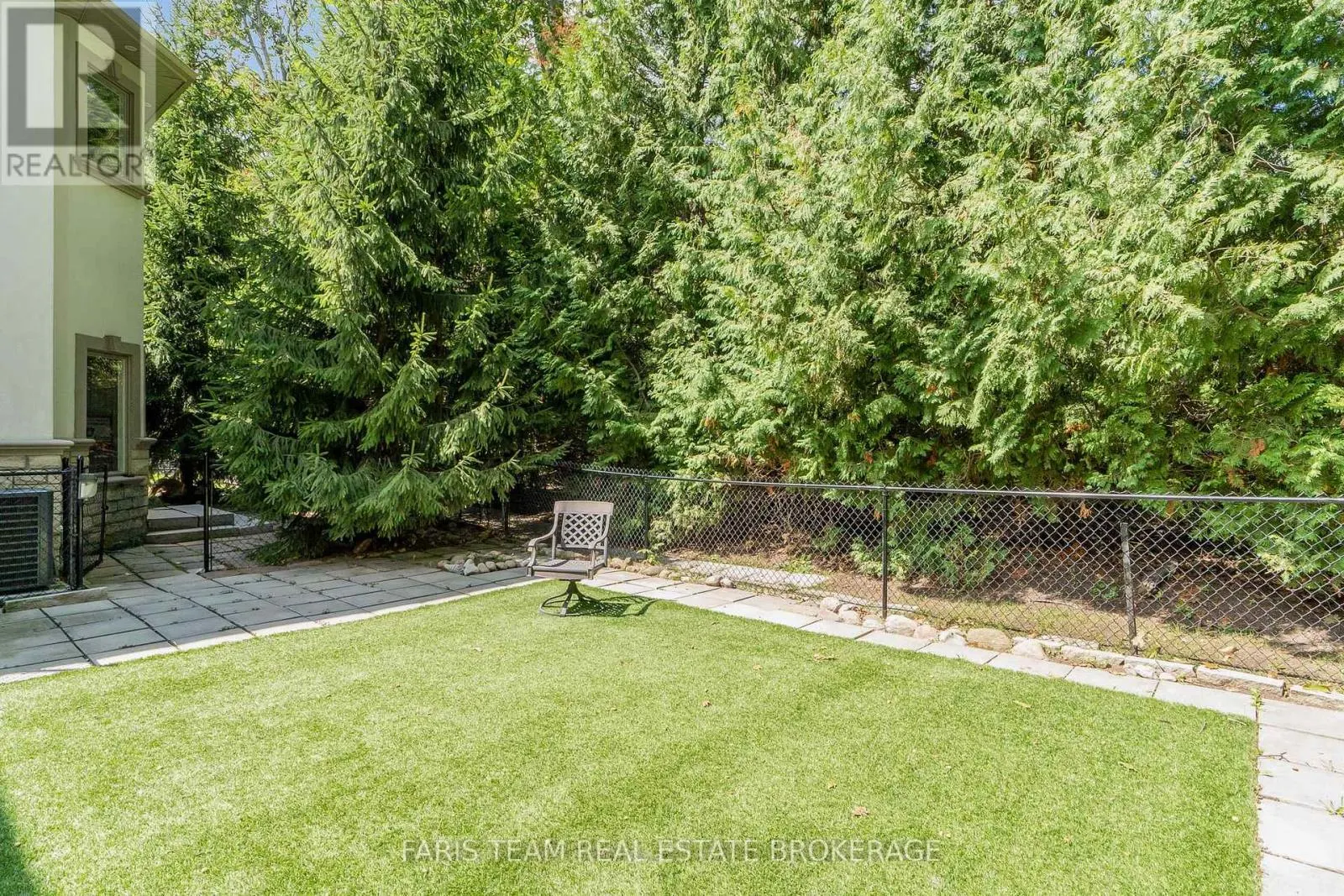6 GEORGINA DRIVE