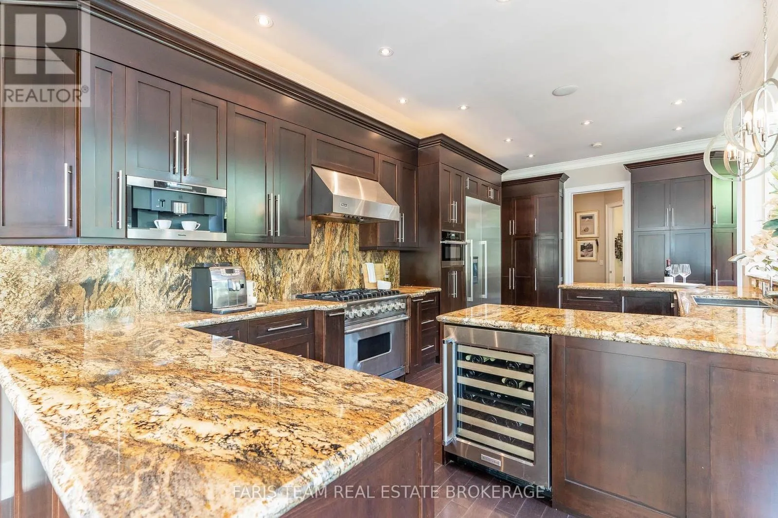6 GEORGINA DRIVE