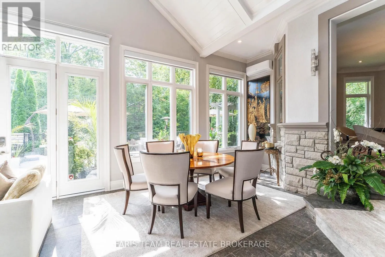 6 GEORGINA DRIVE