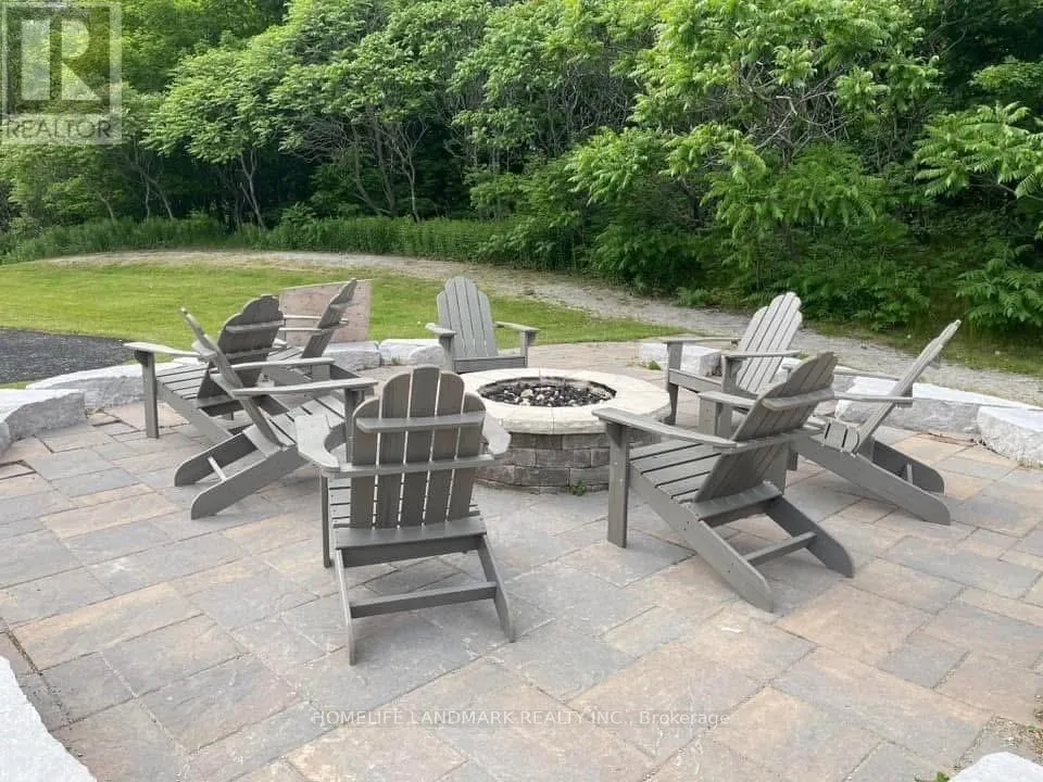 2076-77 - 90 HIGHLAND DRIVE