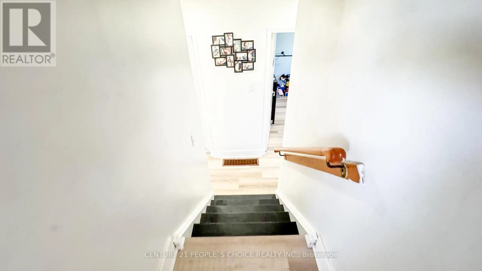 18 WARD DRIVE