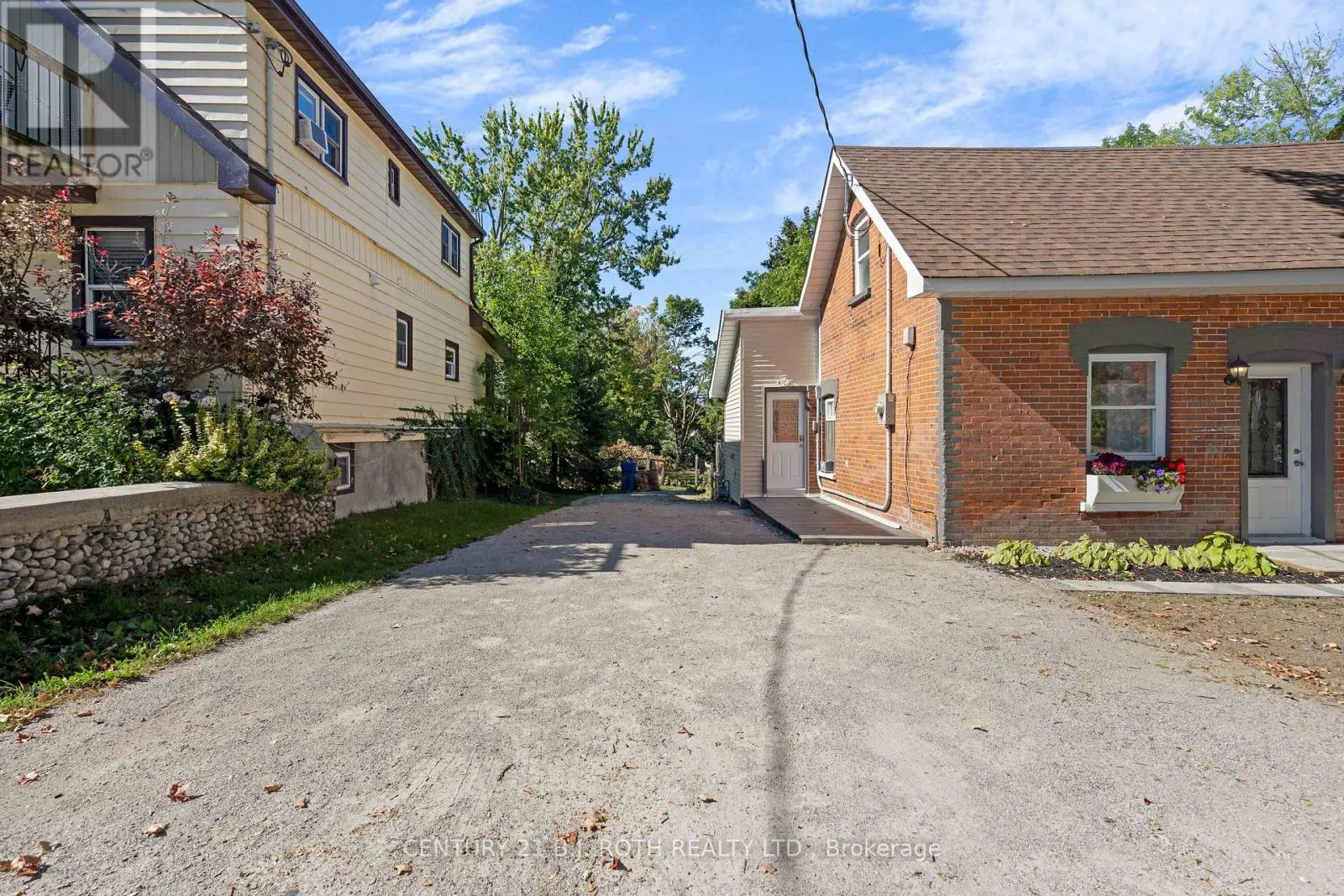 269 MOFFAT STREET