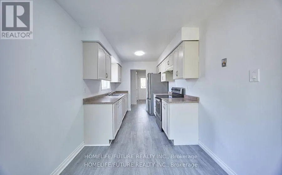 6 PICKETT CRESCENT