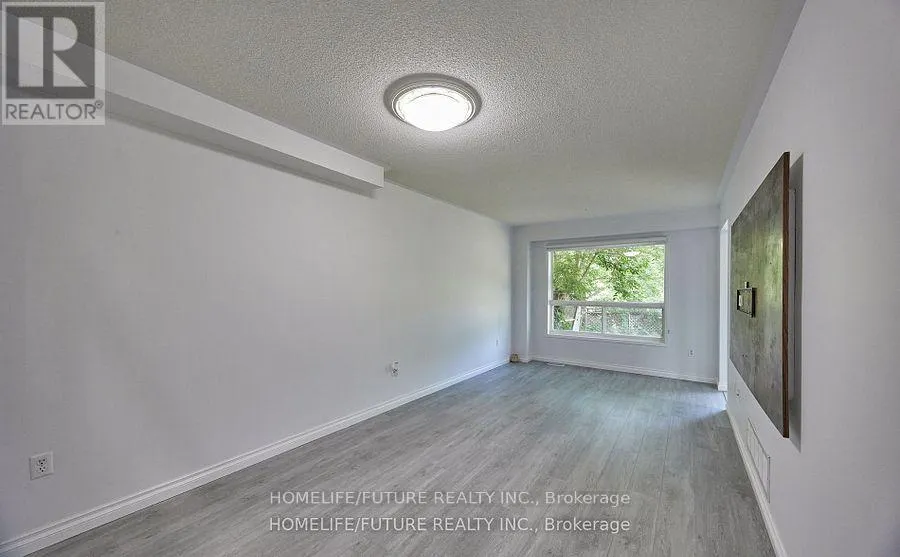 6 PICKETT CRESCENT