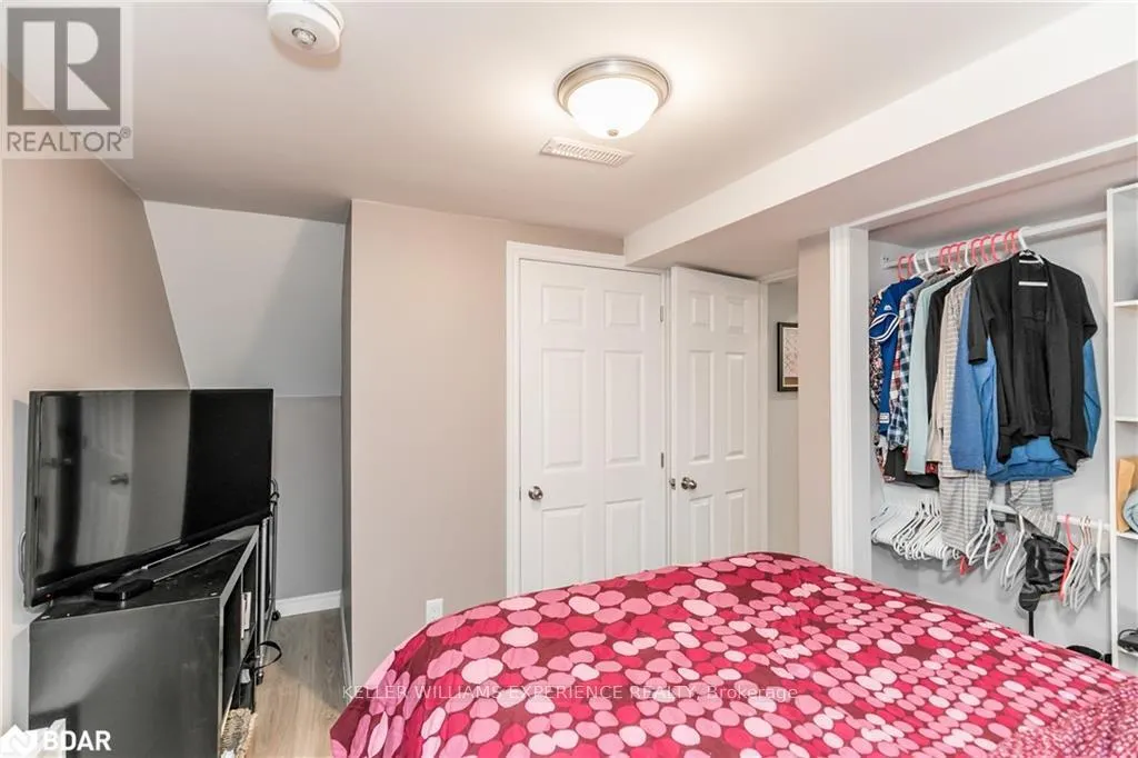 249A CUNDLES ROAD W