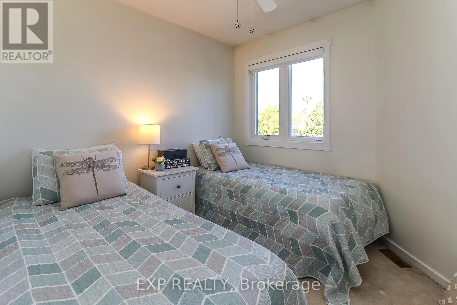 38 - 133 FAIRWAY CRESCENT