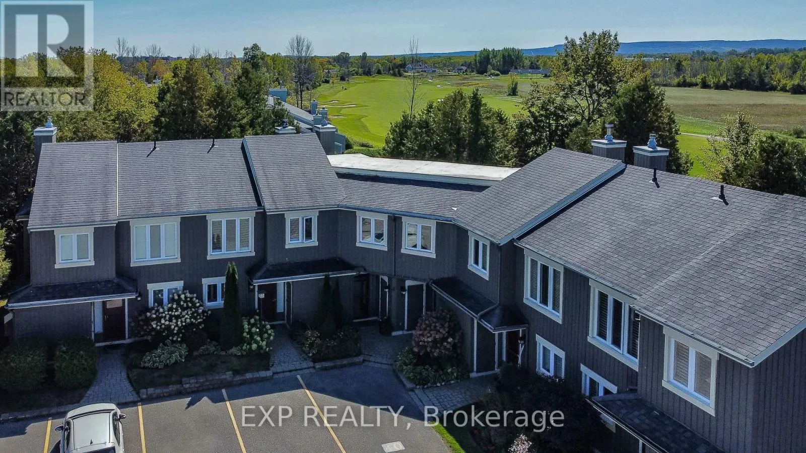 38 - 133 FAIRWAY CRESCENT