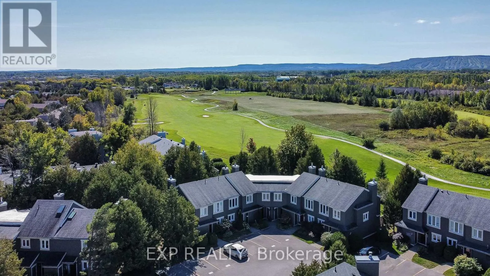 38 - 133 FAIRWAY CRESCENT