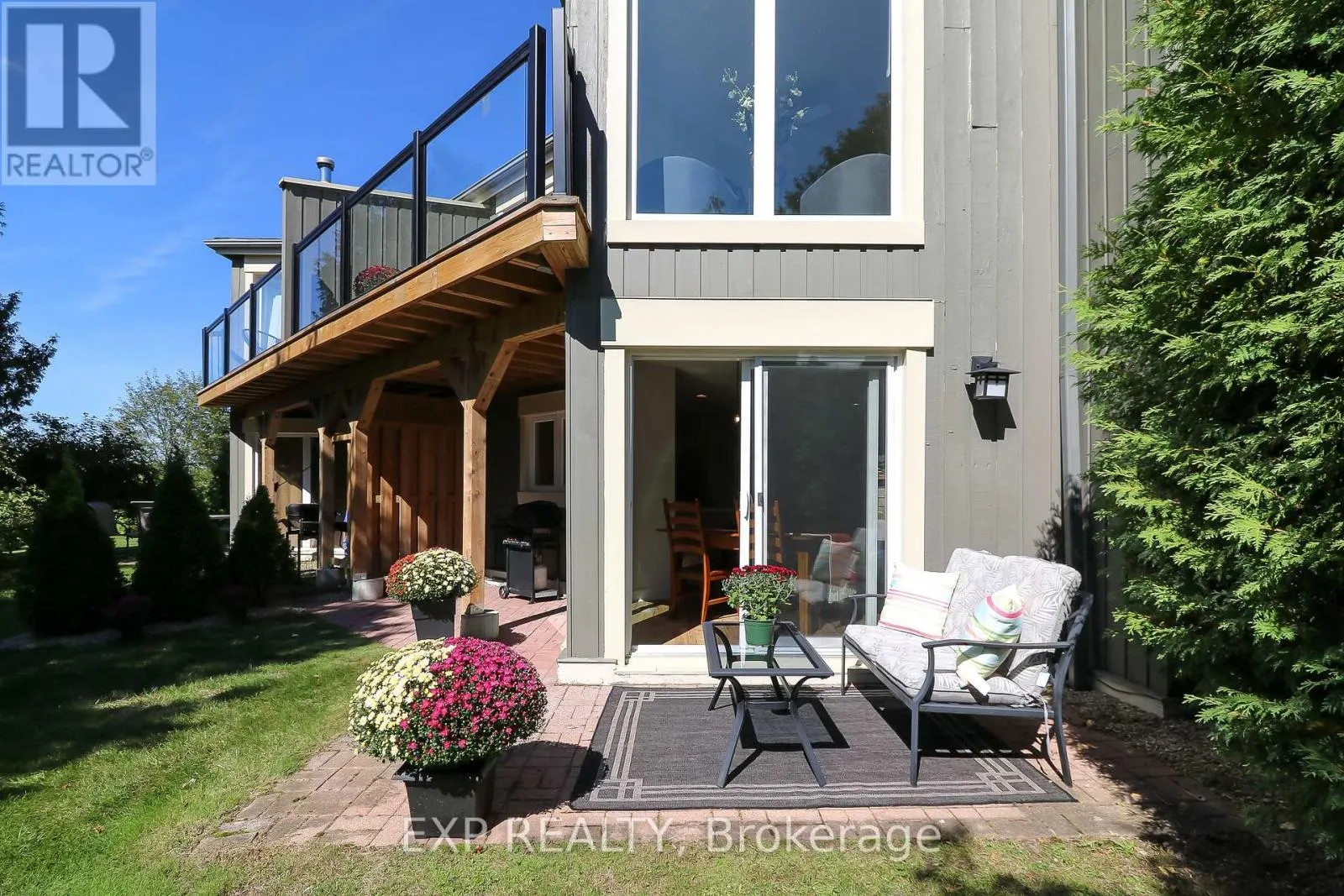 38 - 133 FAIRWAY CRESCENT