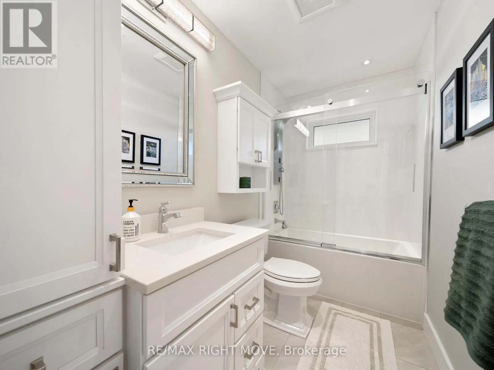 16 GREENFIELD AVENUE