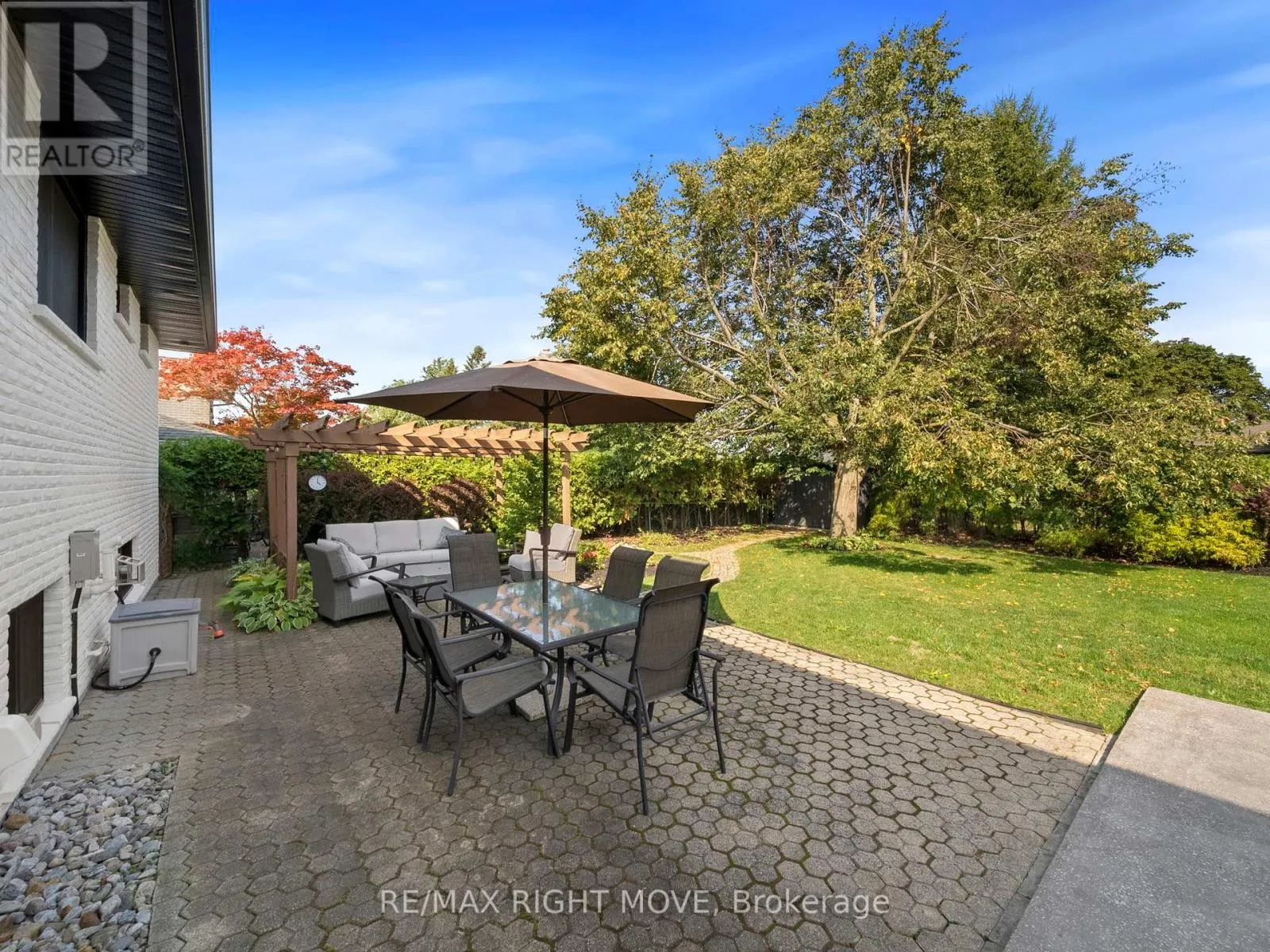16 GREENFIELD AVENUE
