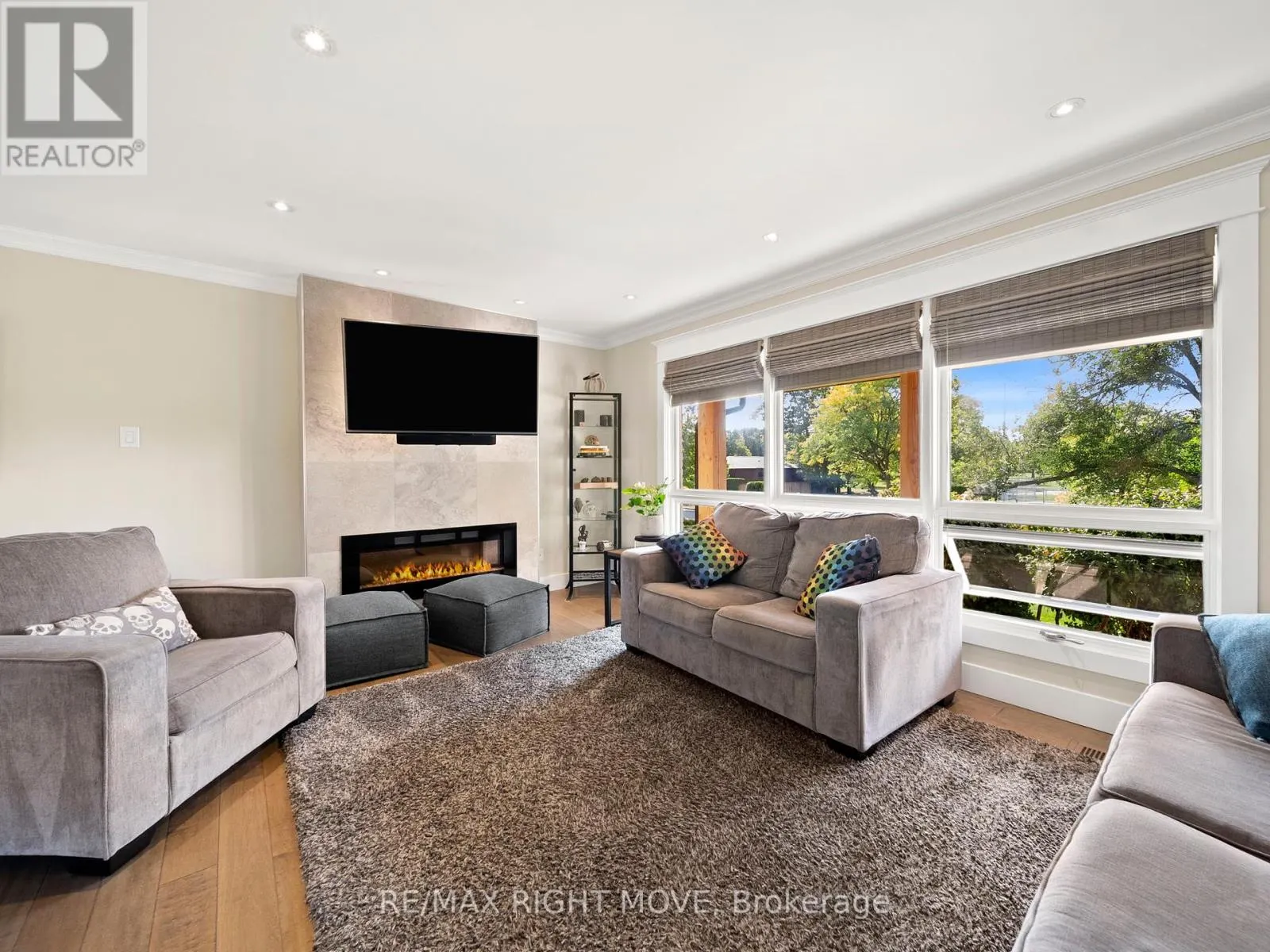 16 GREENFIELD AVENUE