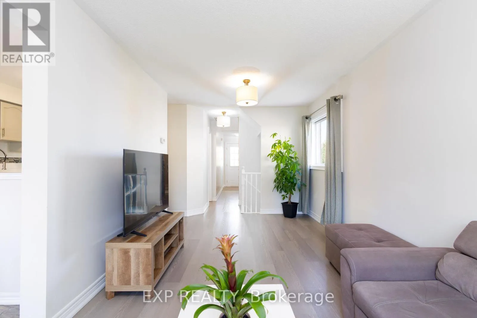 192 PICKETT CRESCENT