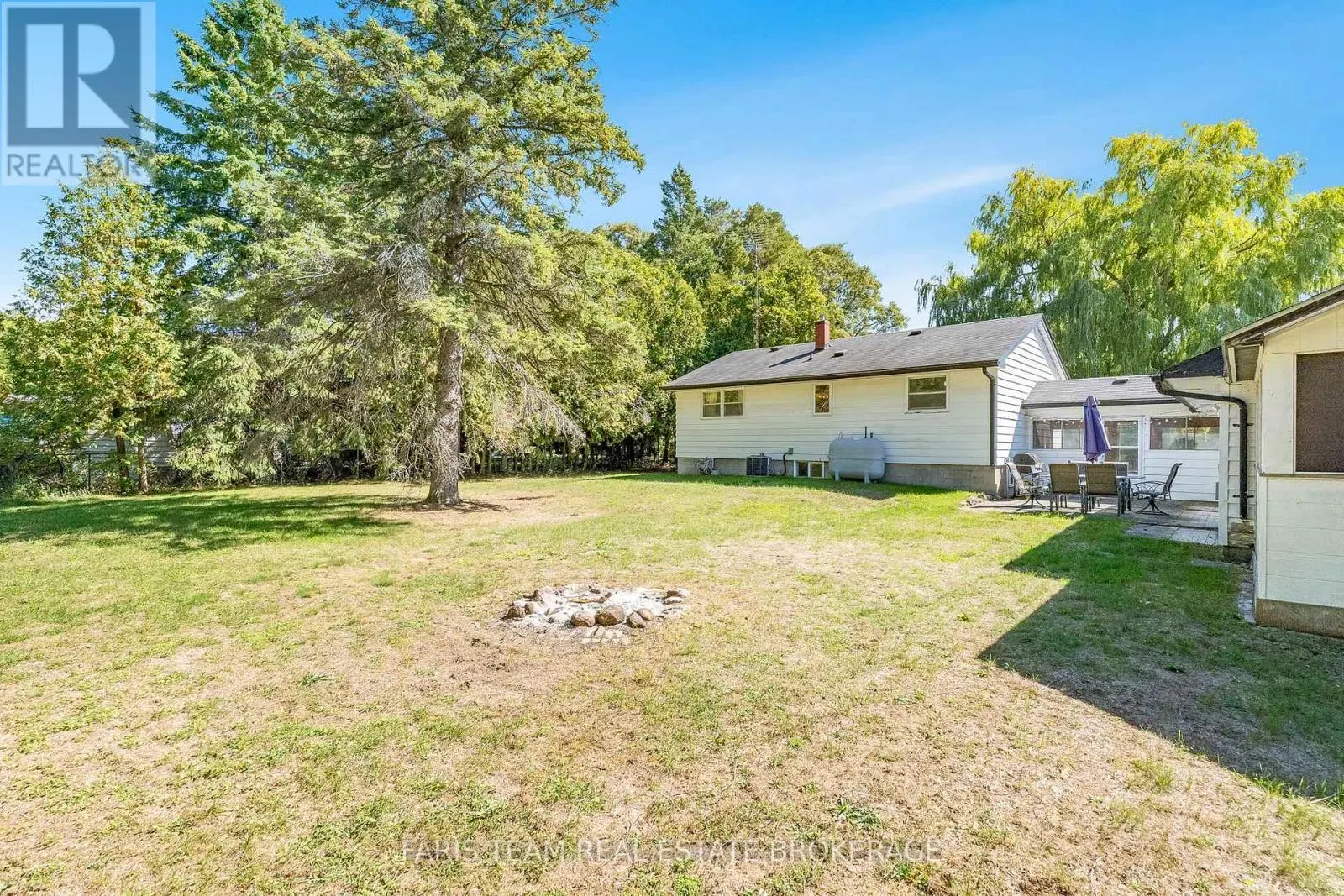 2570 SUNNIDALE ROAD