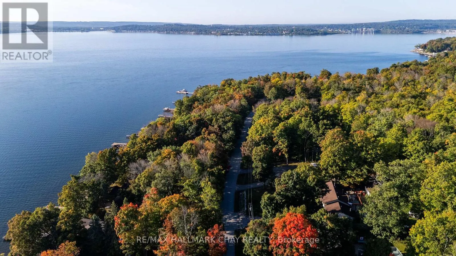 372 LAKEWOOD DRIVE