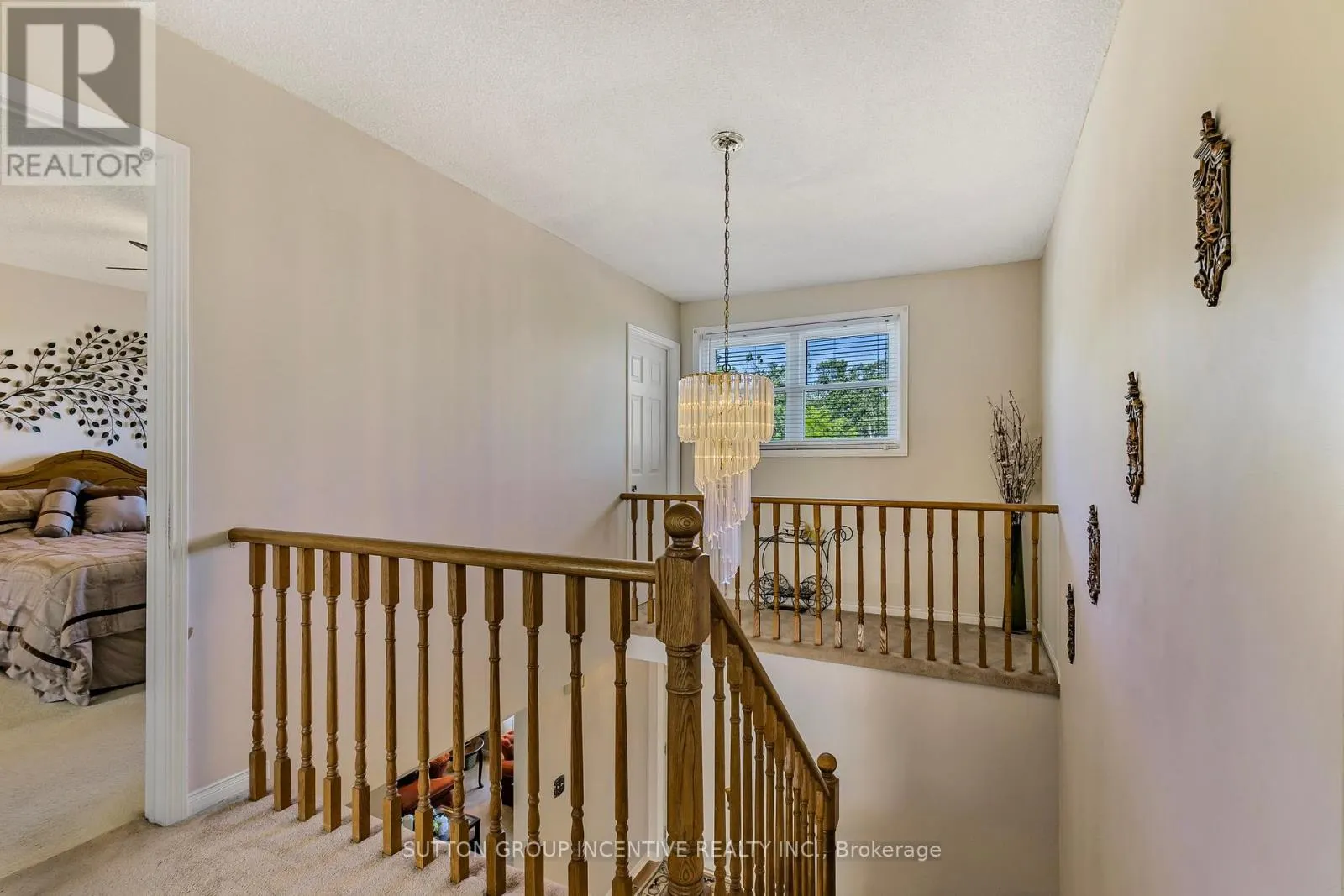 10 KEATS DRIVE
