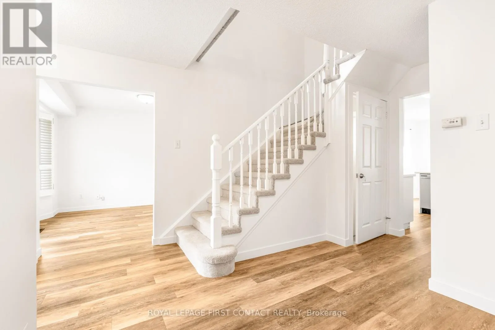 UPPER LEVEL - 8 ROSENFELD DRIVE