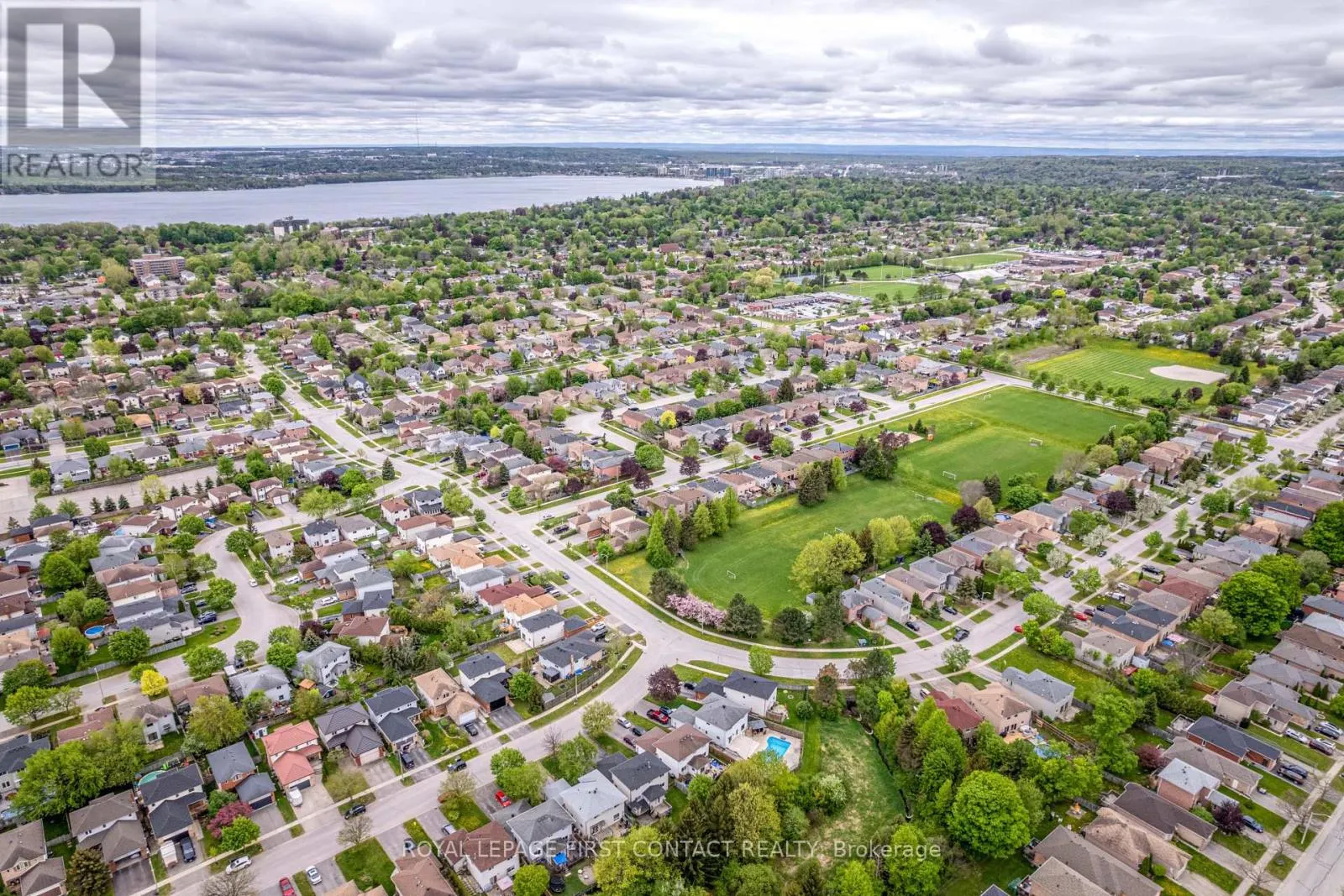UPPER LEVEL - 8 ROSENFELD DRIVE