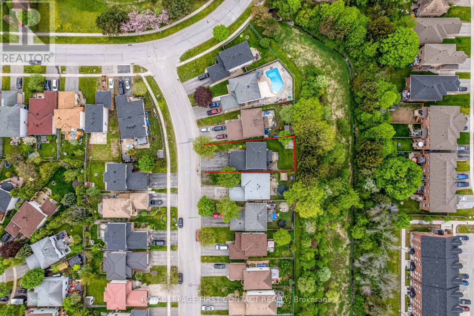 UPPER LEVEL - 8 ROSENFELD DRIVE