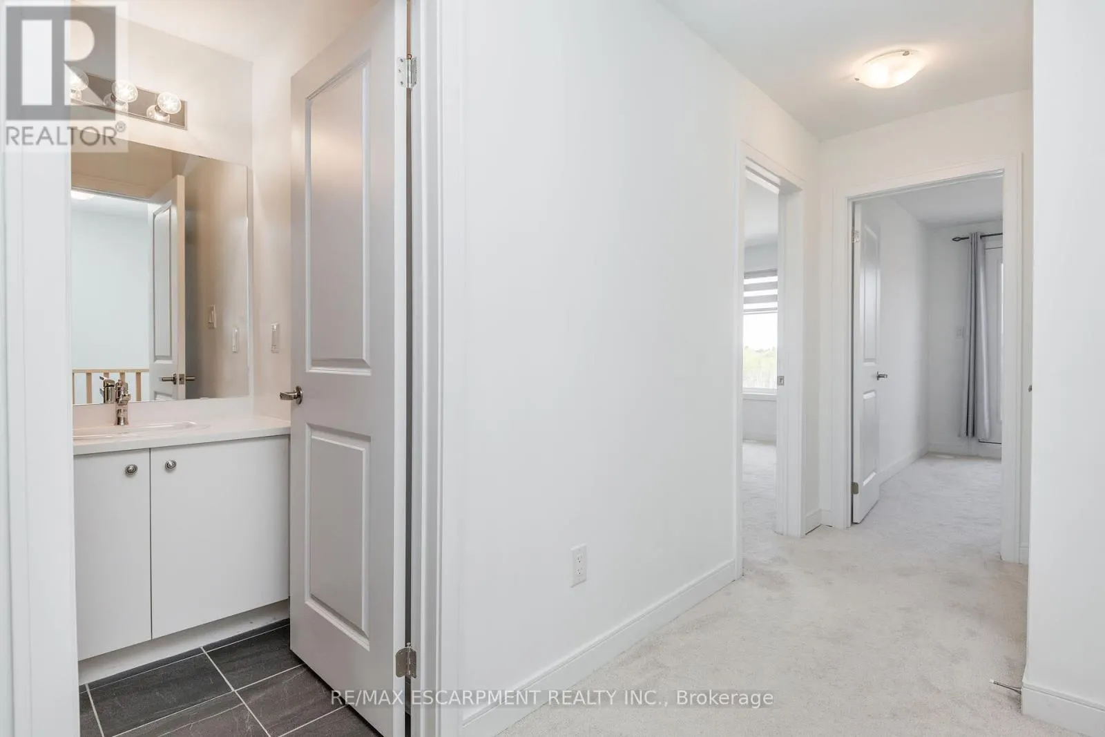 33 RED MAPLE LANE