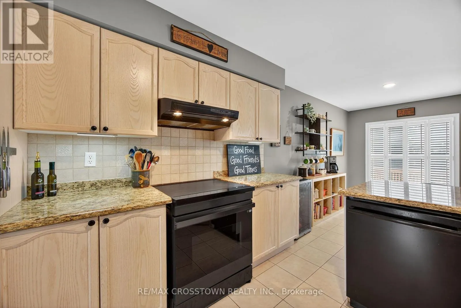 11 NORTHWOOD DRIVE