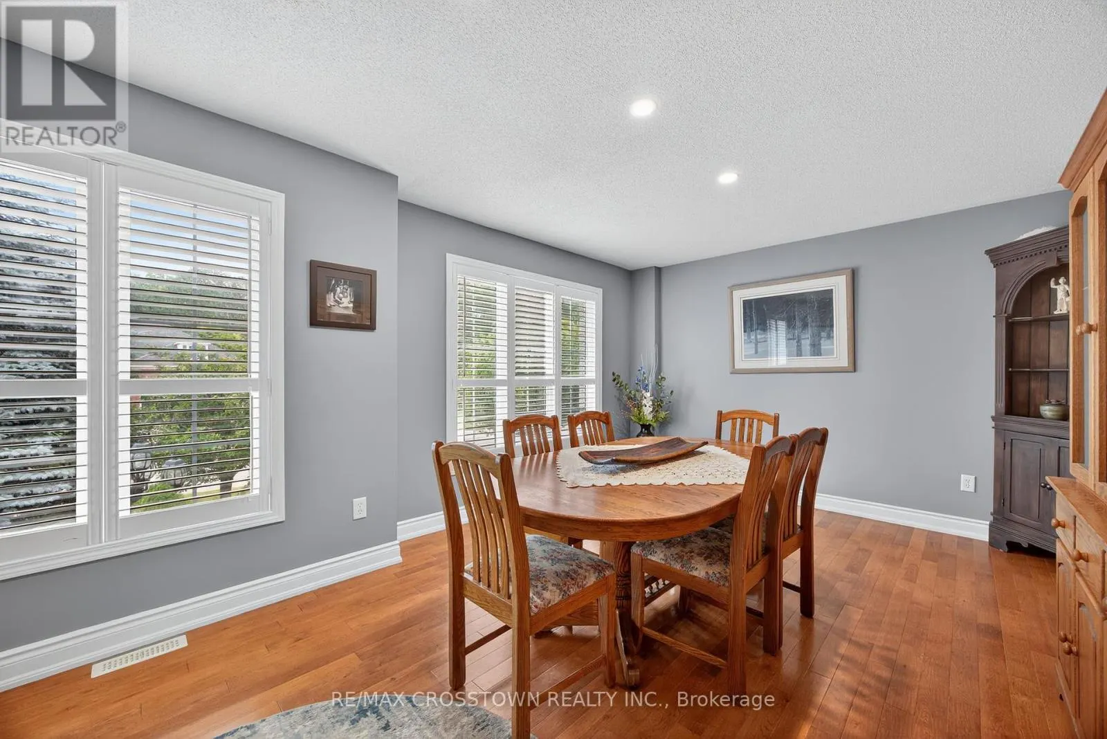 11 NORTHWOOD DRIVE
