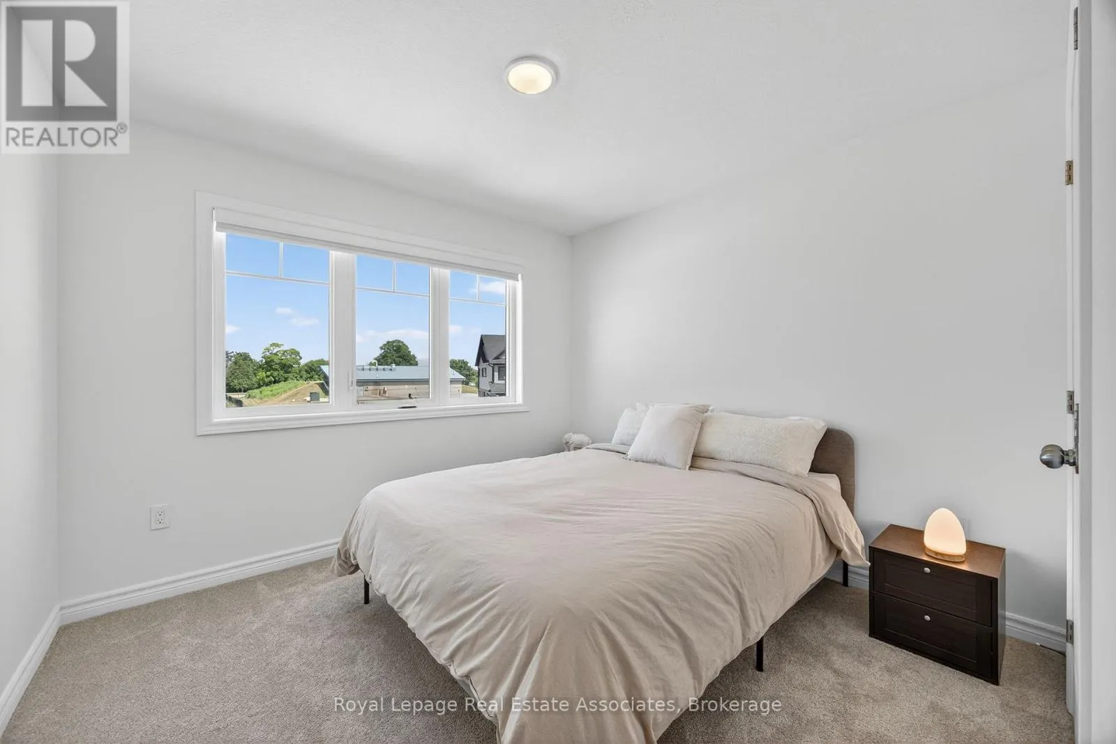 51 SWAIN CRESCENT
