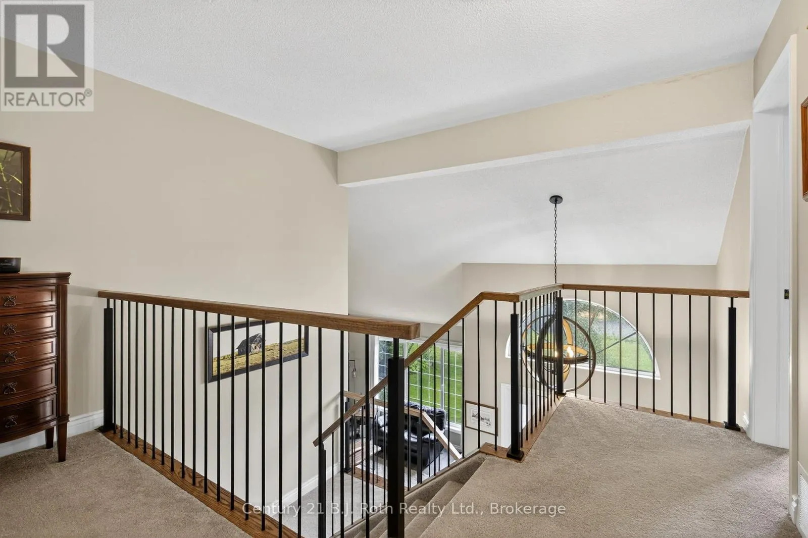 83 WOZNIAK ROAD