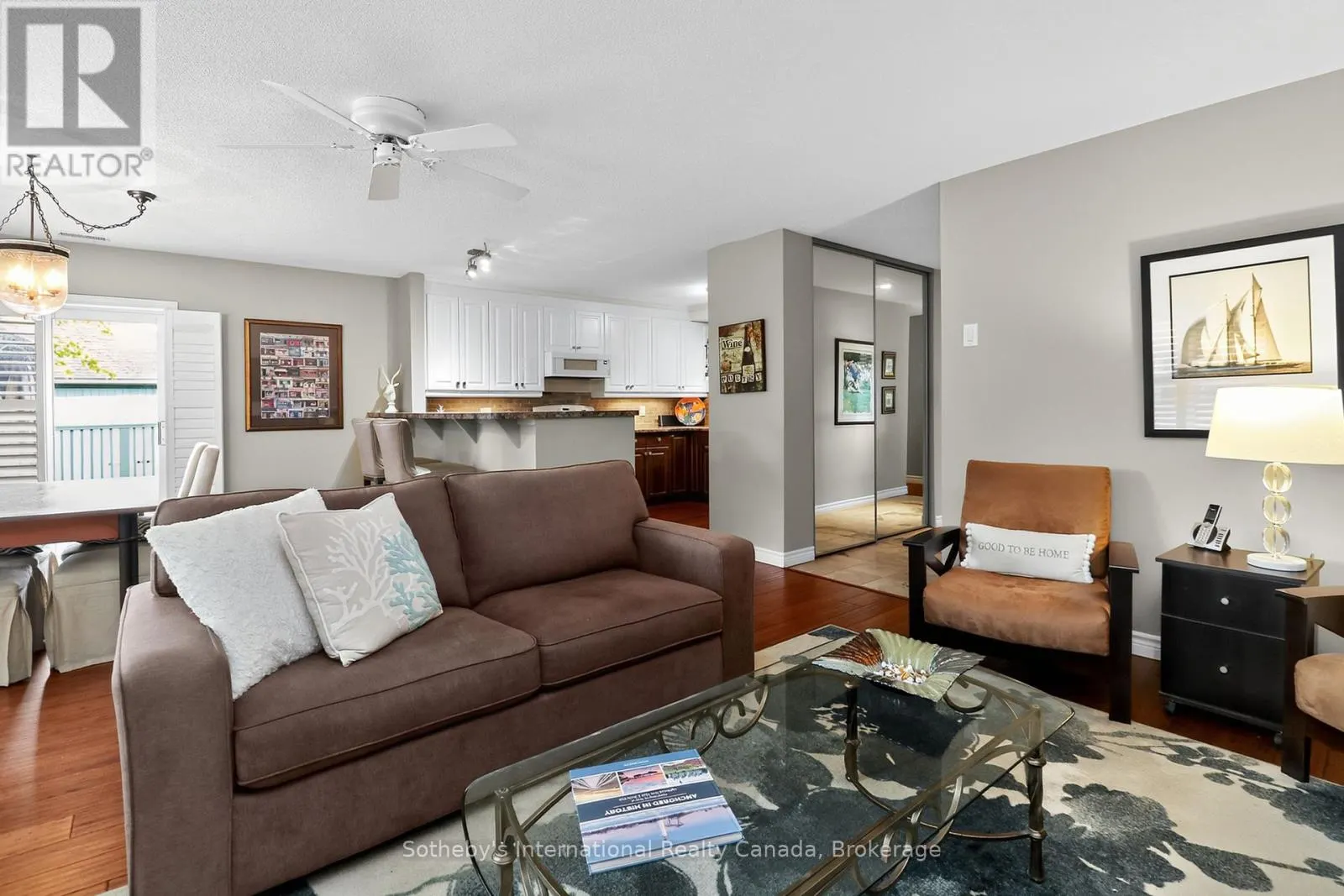 318 MARINERS WAY