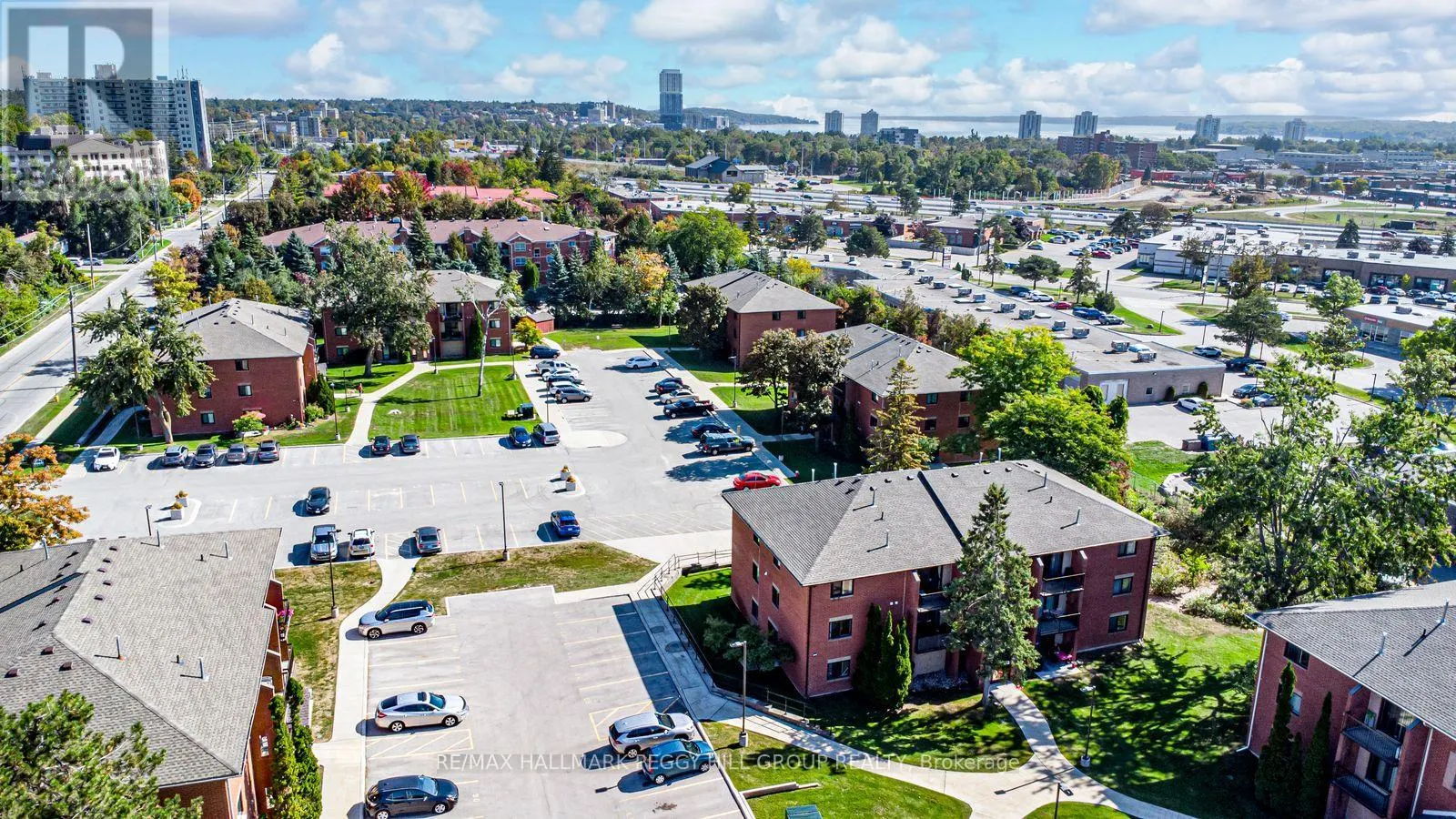E9 - 167 EDGEHILL DRIVE