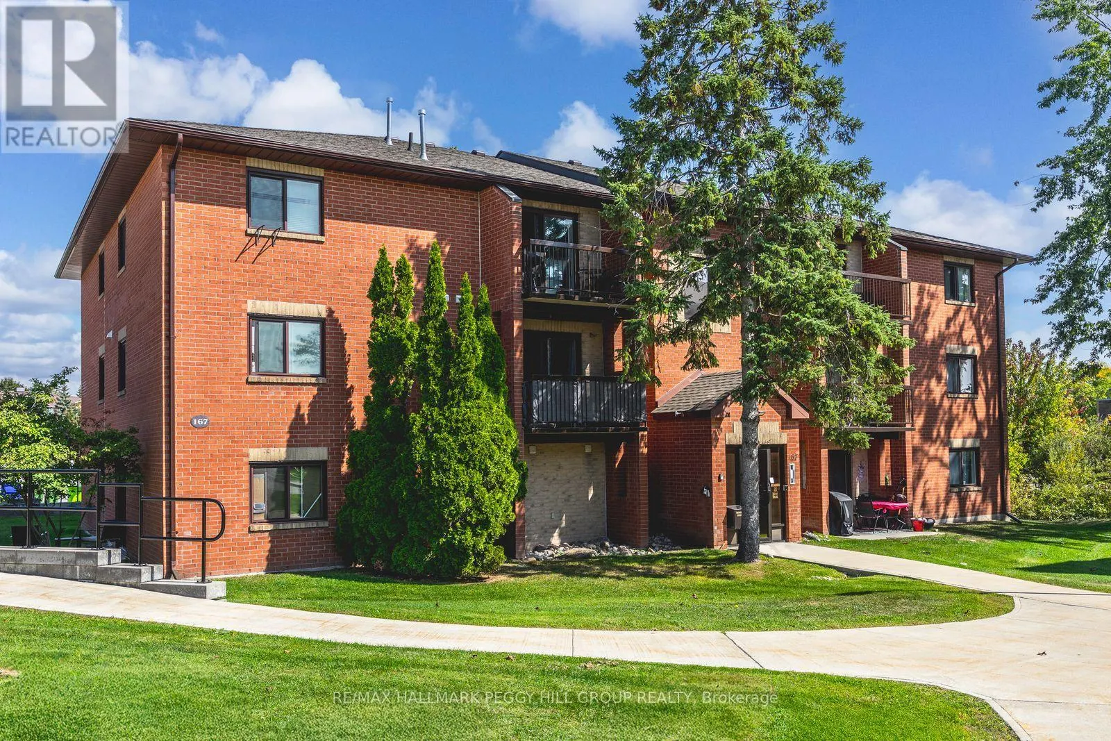 E9 - 167 EDGEHILL DRIVE