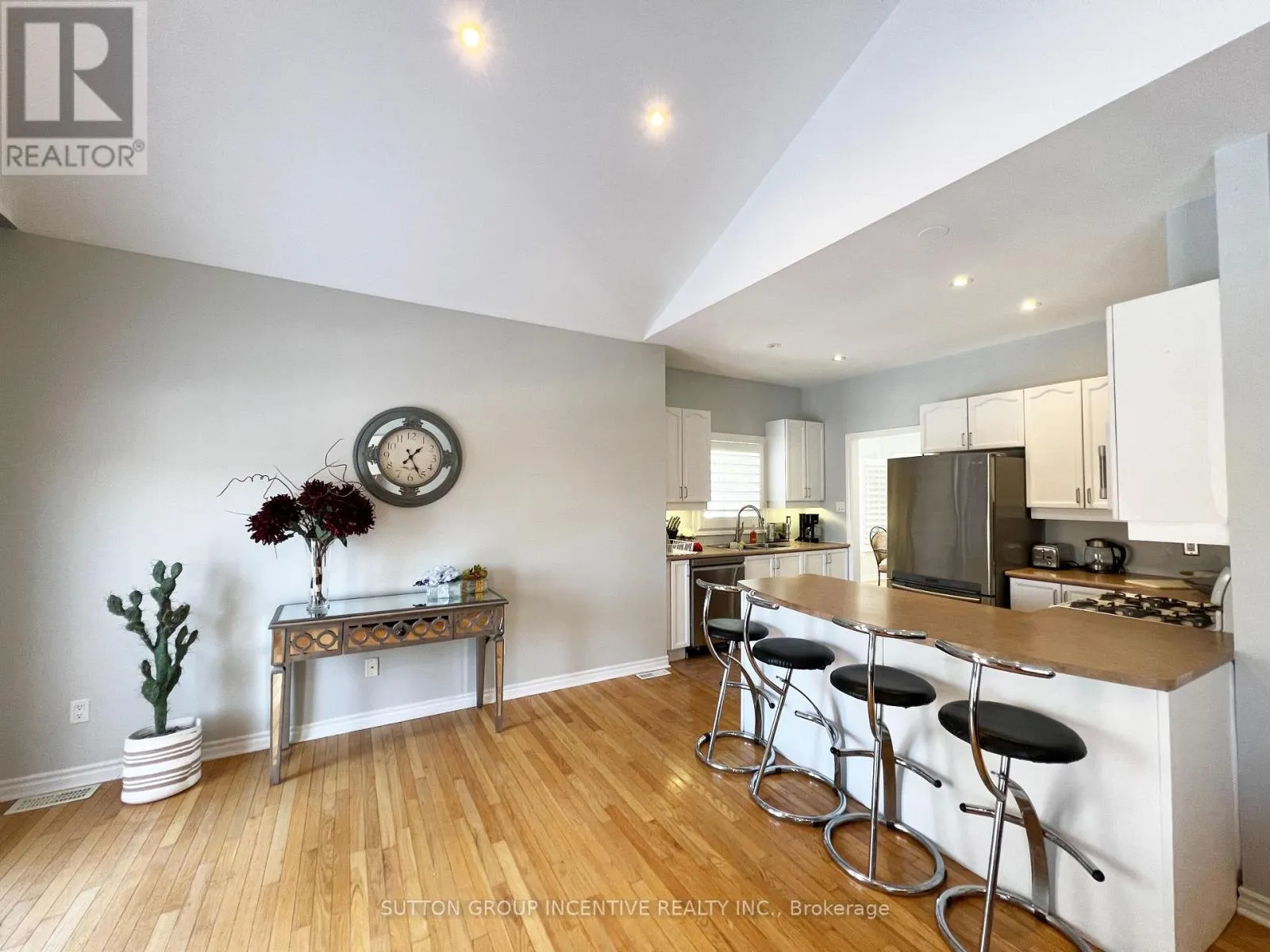 38 HURST DRIVE