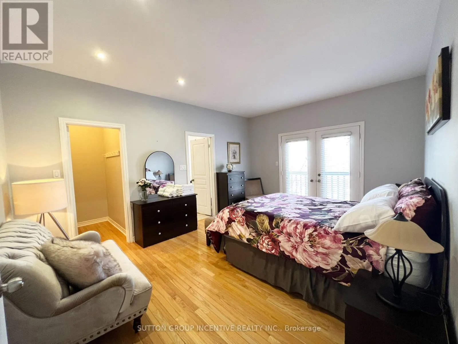 38 HURST DRIVE