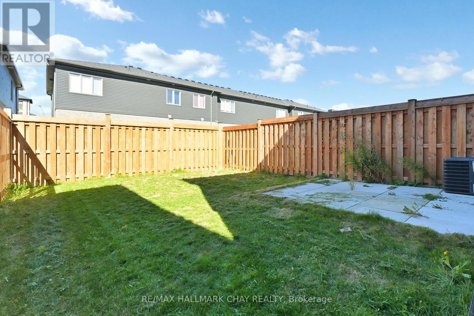 37 TURNBERRY LANE