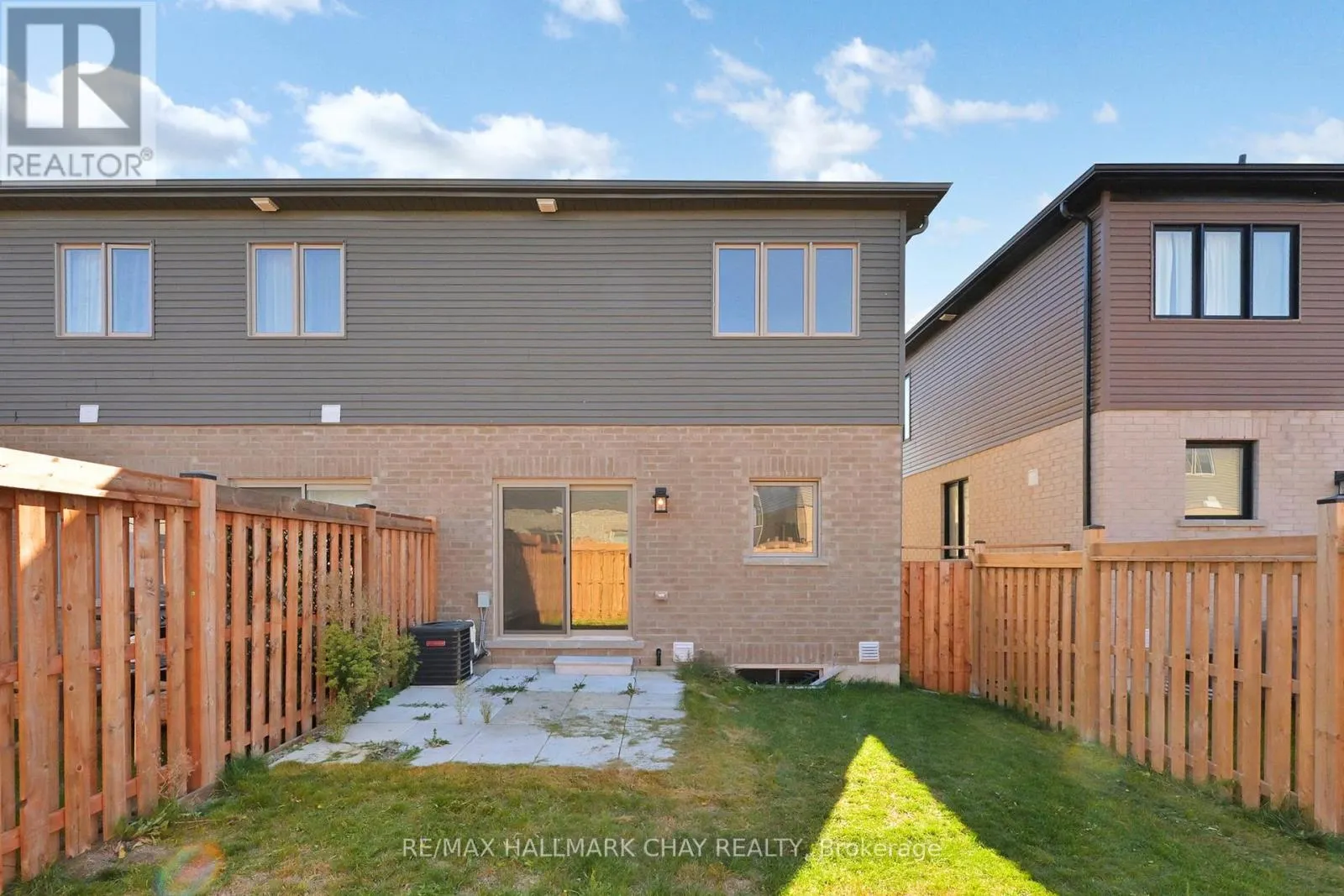 37 TURNBERRY LANE