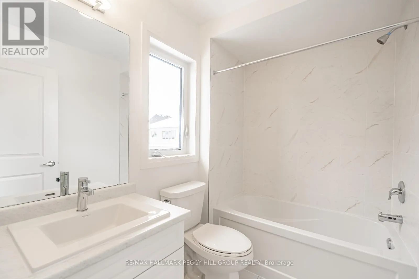 112 WEST OAK TRAIL