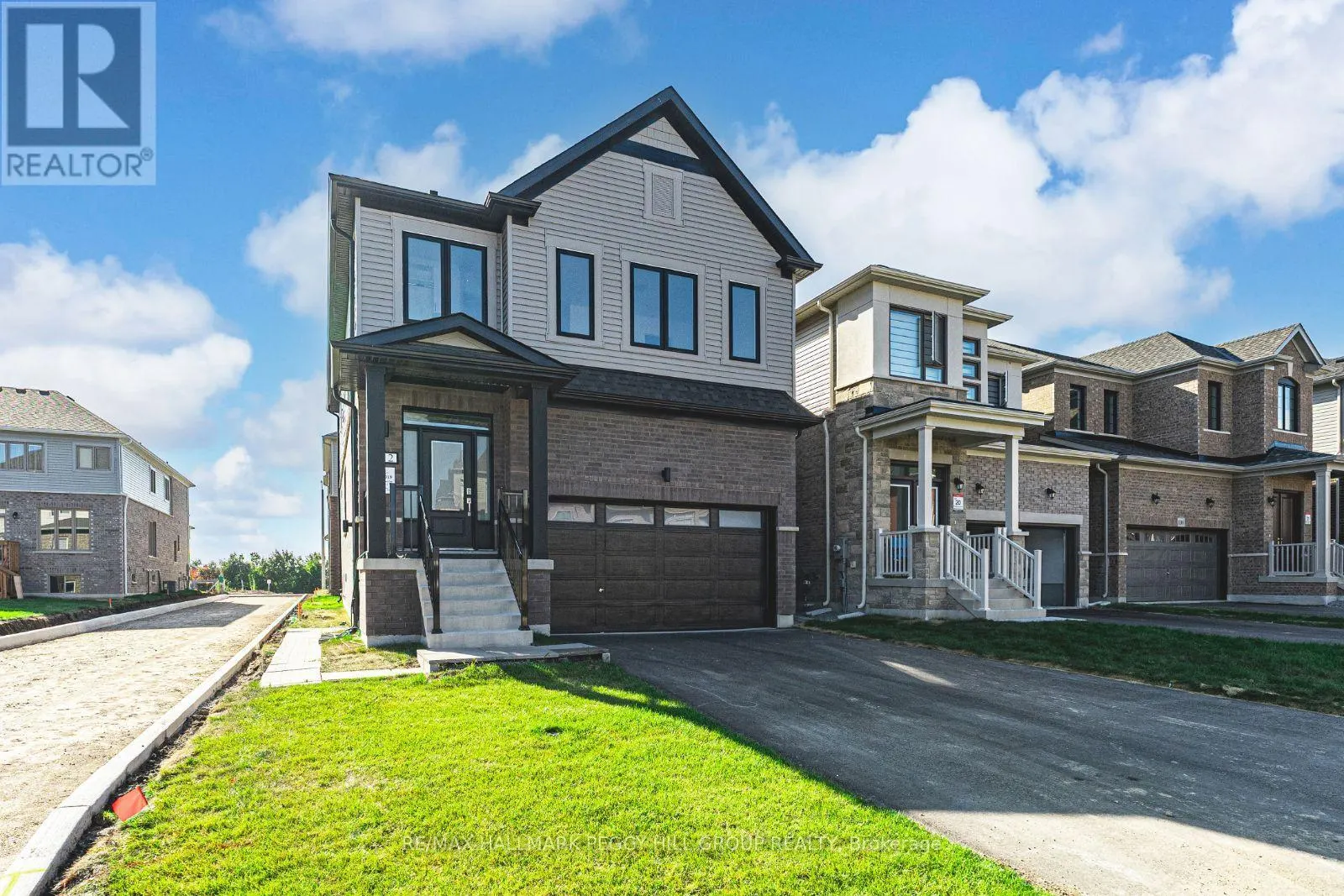 112 WEST OAK TRAIL
