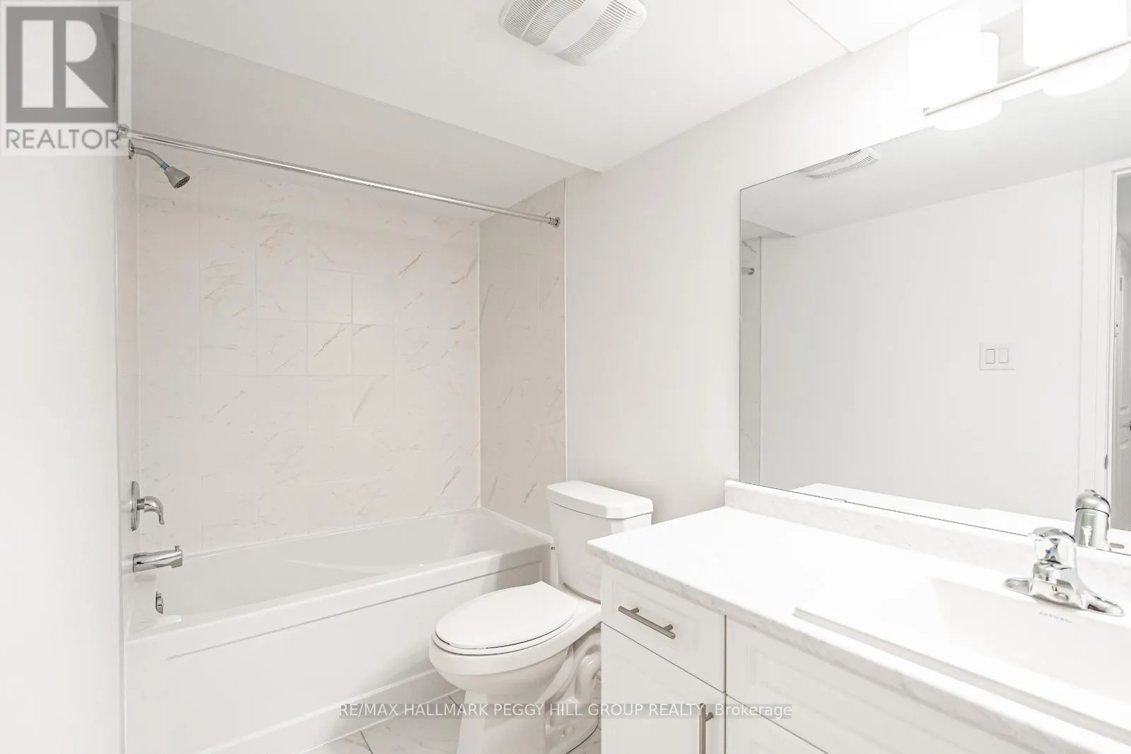 112 WEST OAK TRAIL